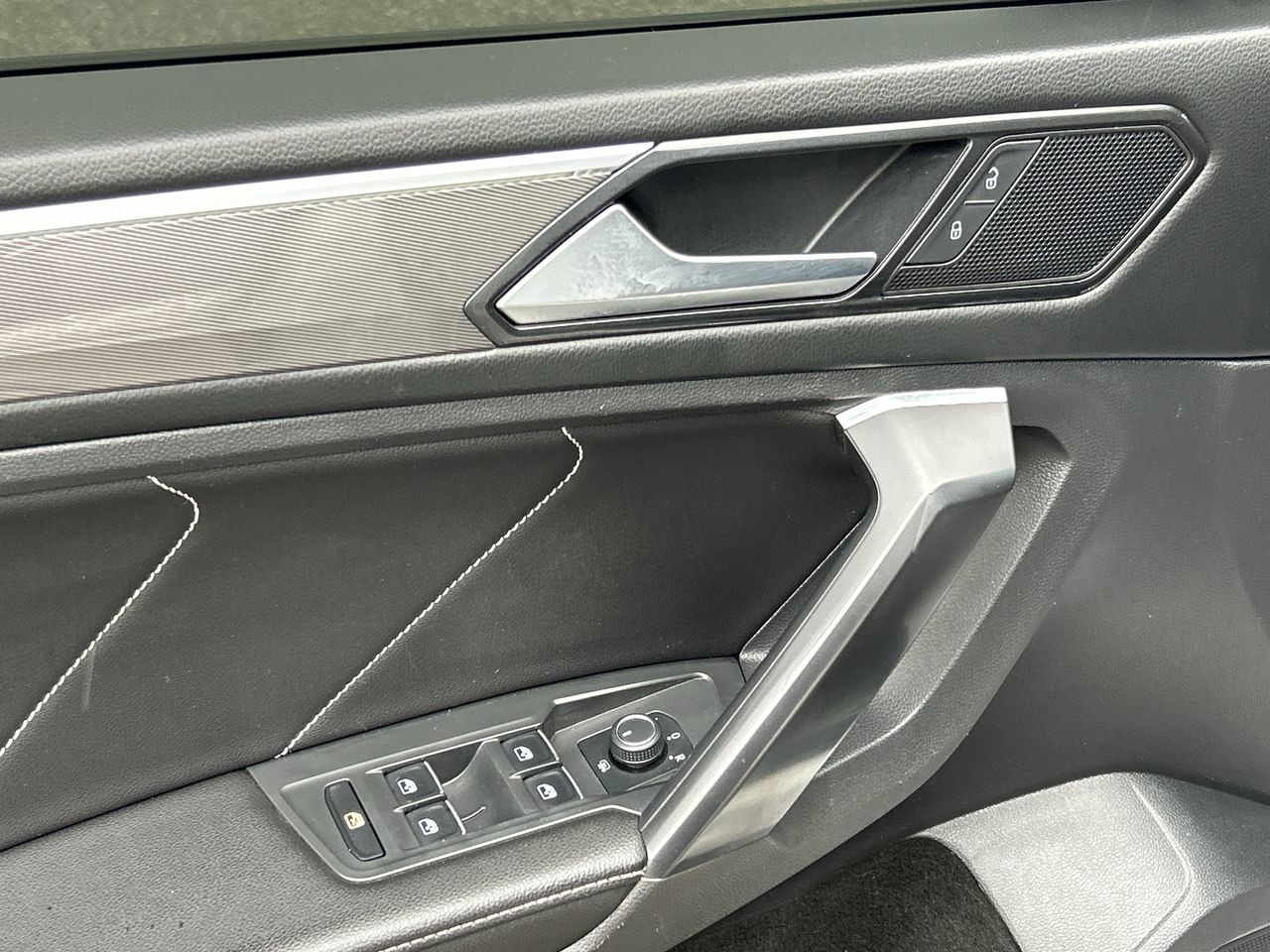 Volkswagen Tiguan  2023 à Markham, Ontario