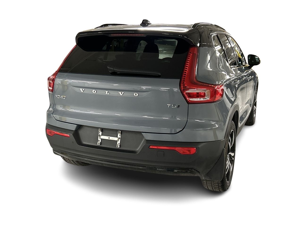 2022 Volvo XC40 in Markham, Ontario
