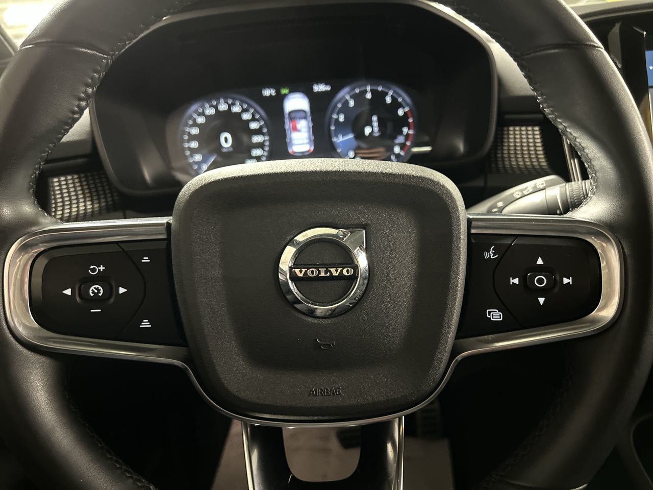 2022 Volvo XC40 in Markham, Ontario