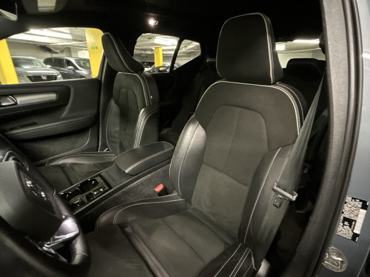 2022 Volvo XC40 in Markham, Ontario