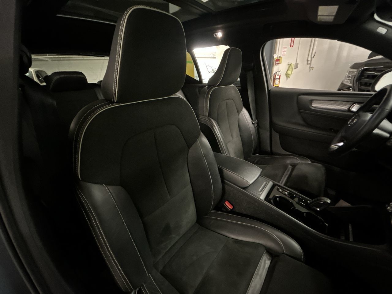 2022 Volvo XC40 in Markham, Ontario