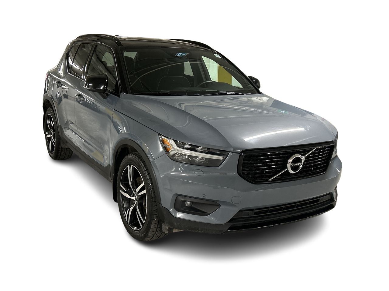 2022 Volvo XC40 in Markham, Ontario