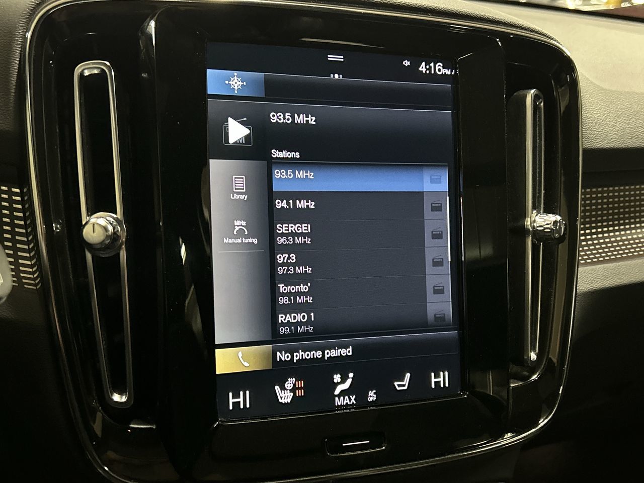 2022 Volvo XC40 in Markham, Ontario