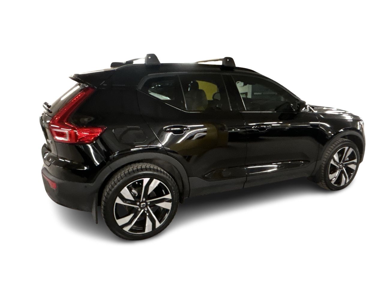 2025 Volvo XC40