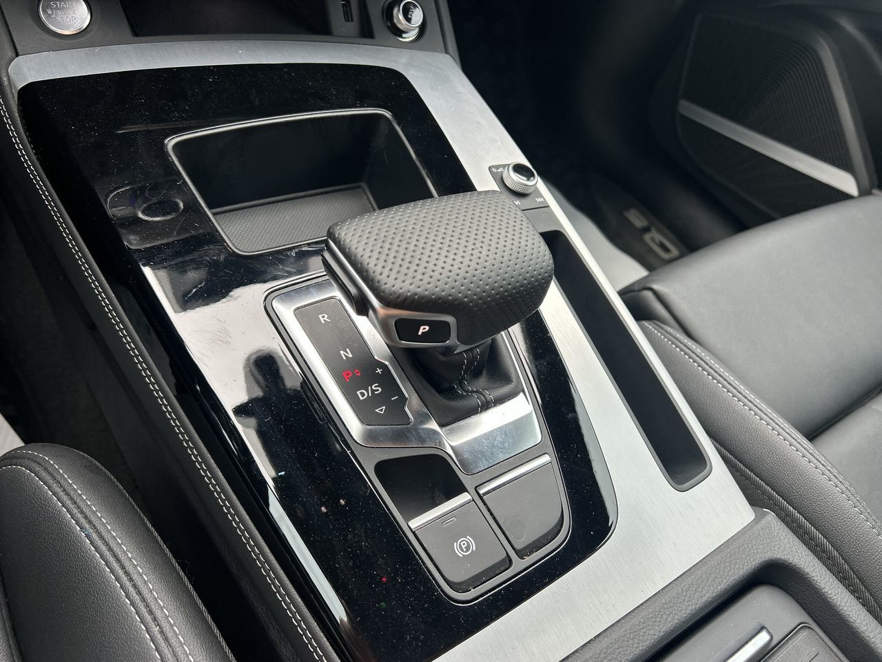 Audi Q5  2024 à Markham, Ontario