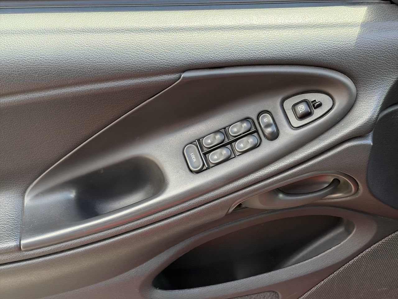1999 Ford Mustang