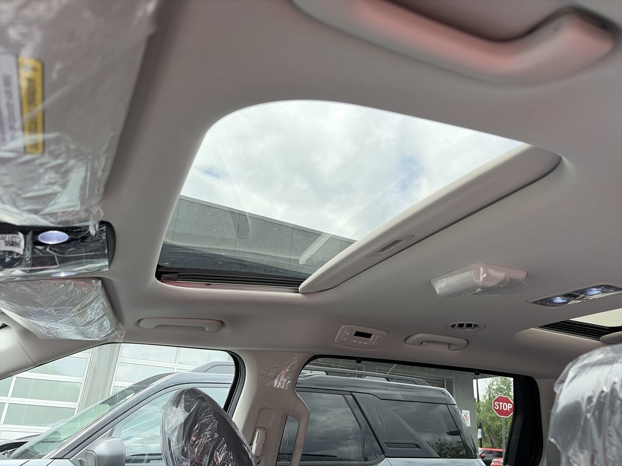 2026 Kia Carnival HEV