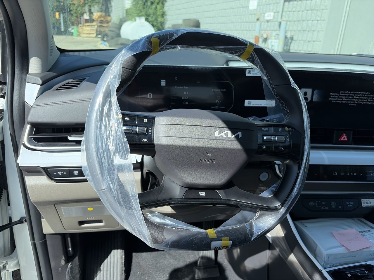 2027 Kia Carnival HEV in Markham, Ontario