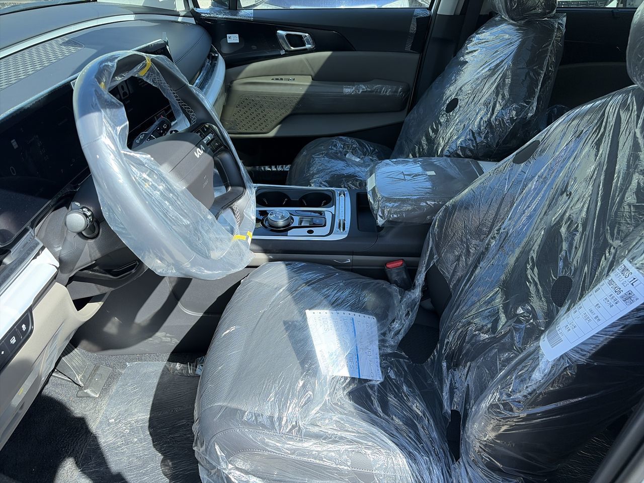 2027 Kia Carnival HEV in Markham, Ontario