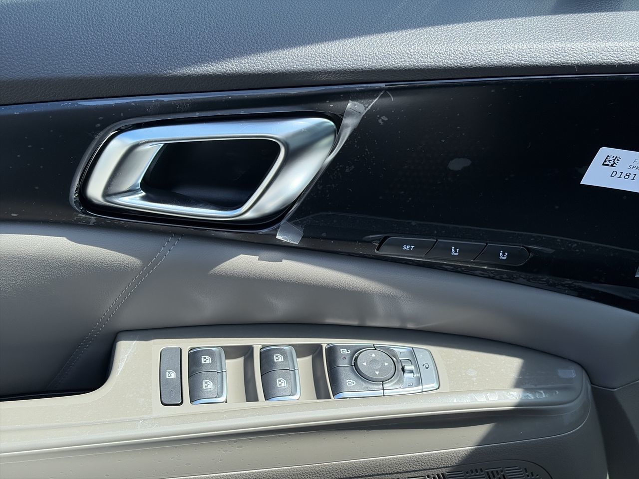 2027 Kia Carnival HEV