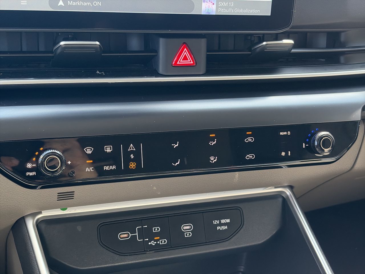2025 Kia Carnival
