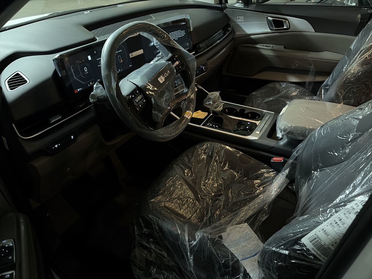 2027 Kia Carnival in Markham, Ontario