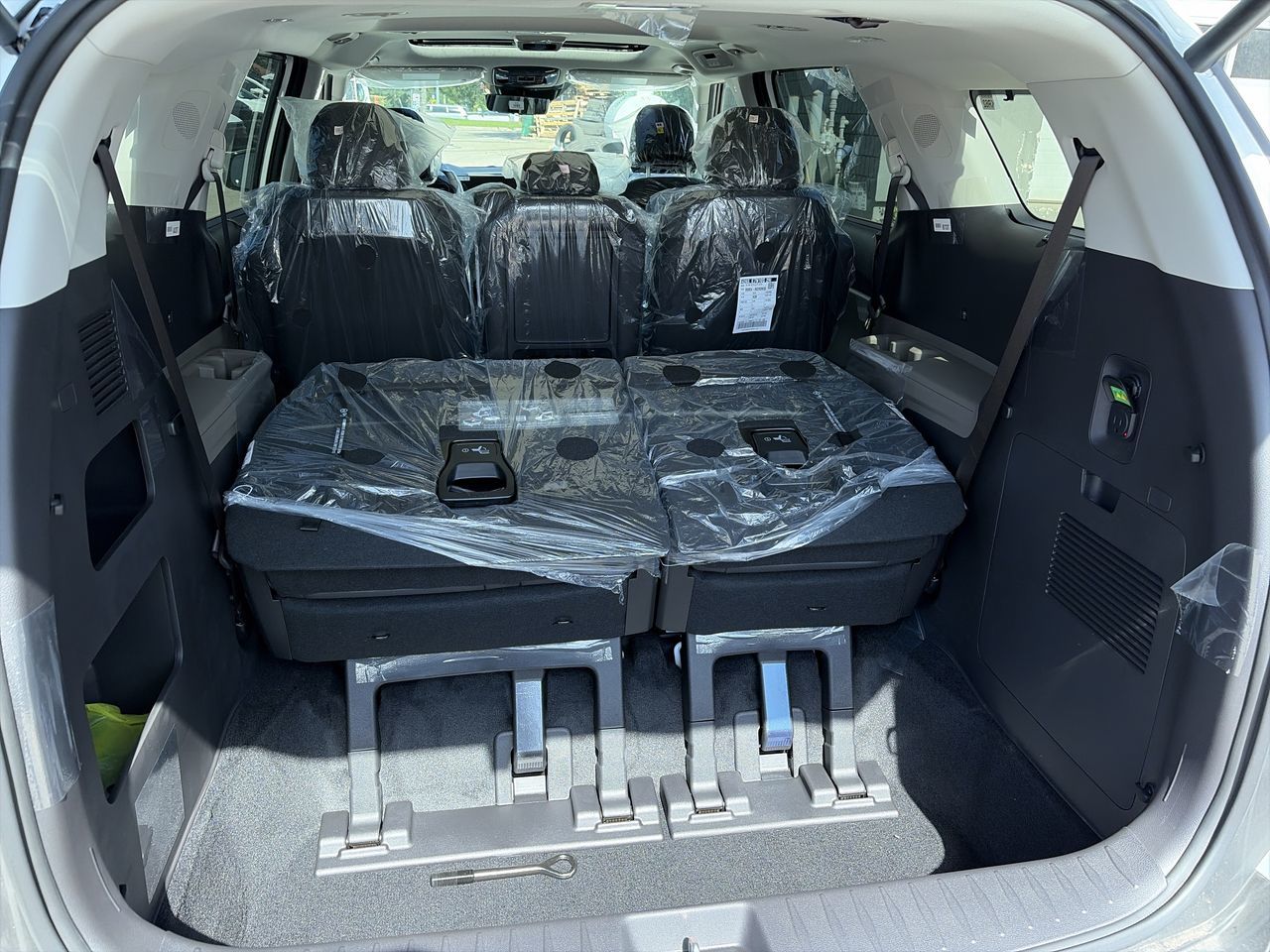 2027 Kia Carnival