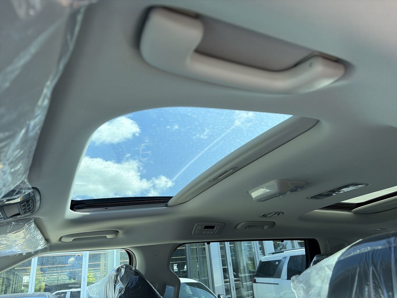 2027 Kia Carnival