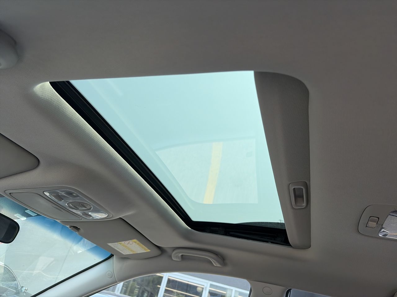 2010 Kia Rondo in Markham, Ontario