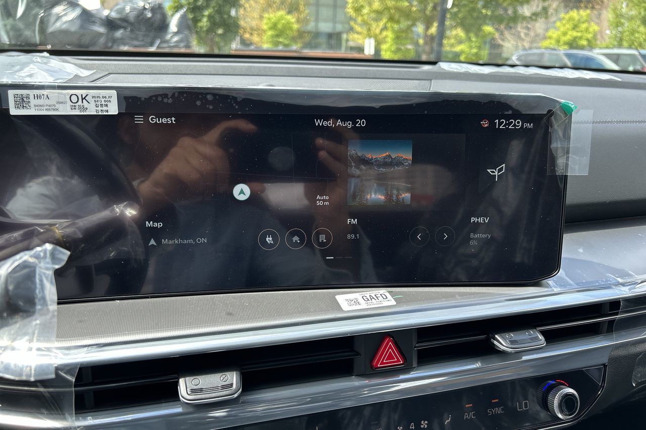 2025 Kia SORENTO HEV in Markham, Ontario