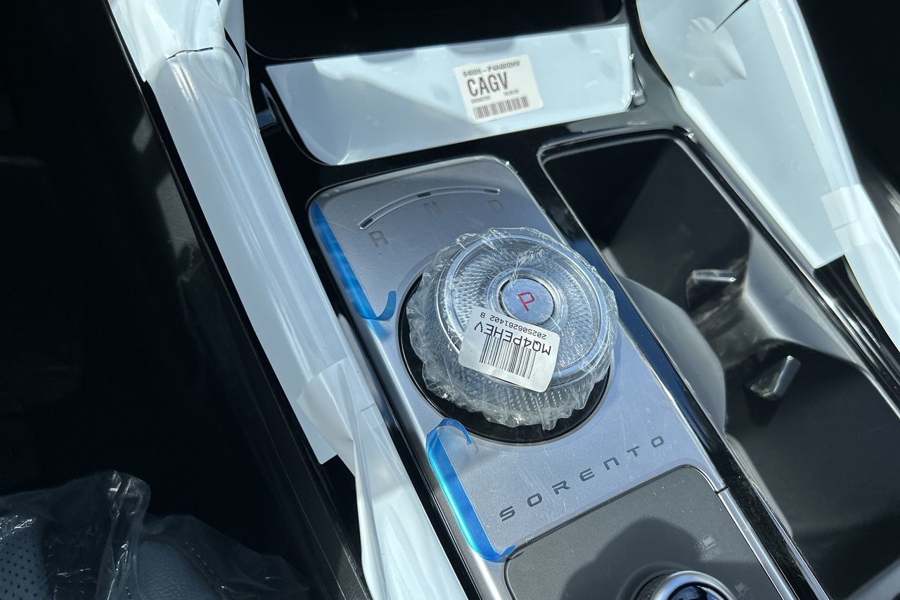 2025 Kia SORENTO HEV in Markham, Ontario