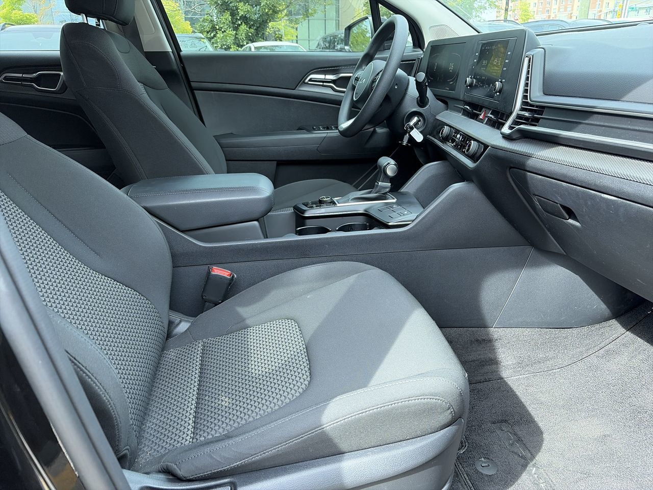 2025 Kia Sportage in Markham, Ontario