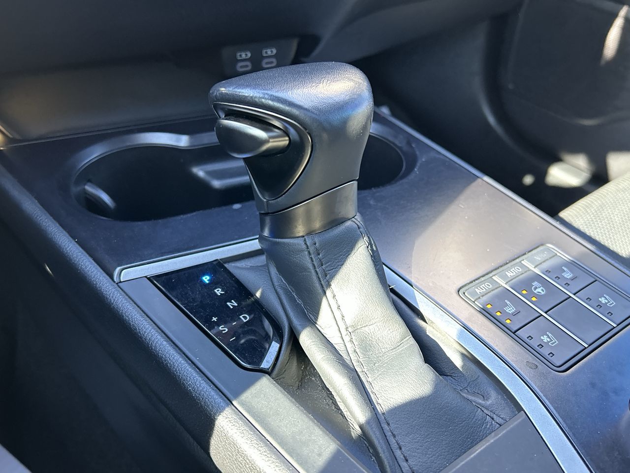 2024 Lexus UX