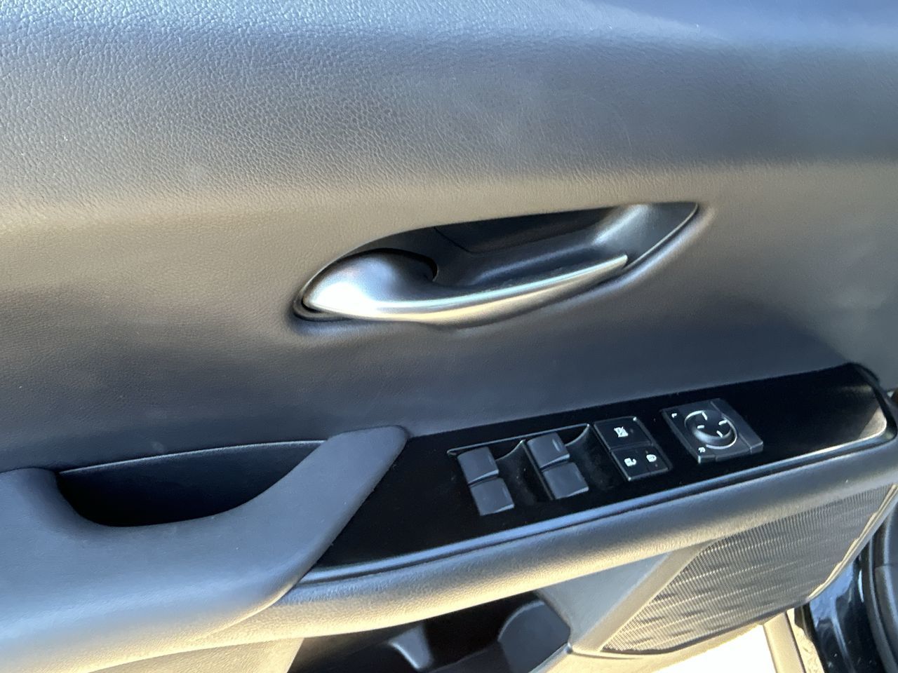 2024 Lexus UX