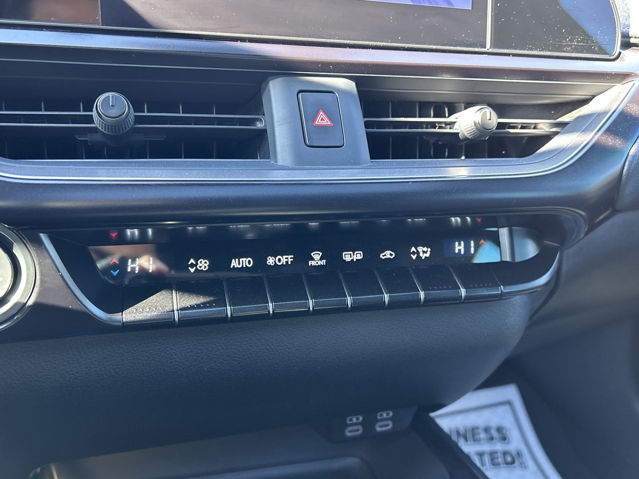 2024 Lexus UX