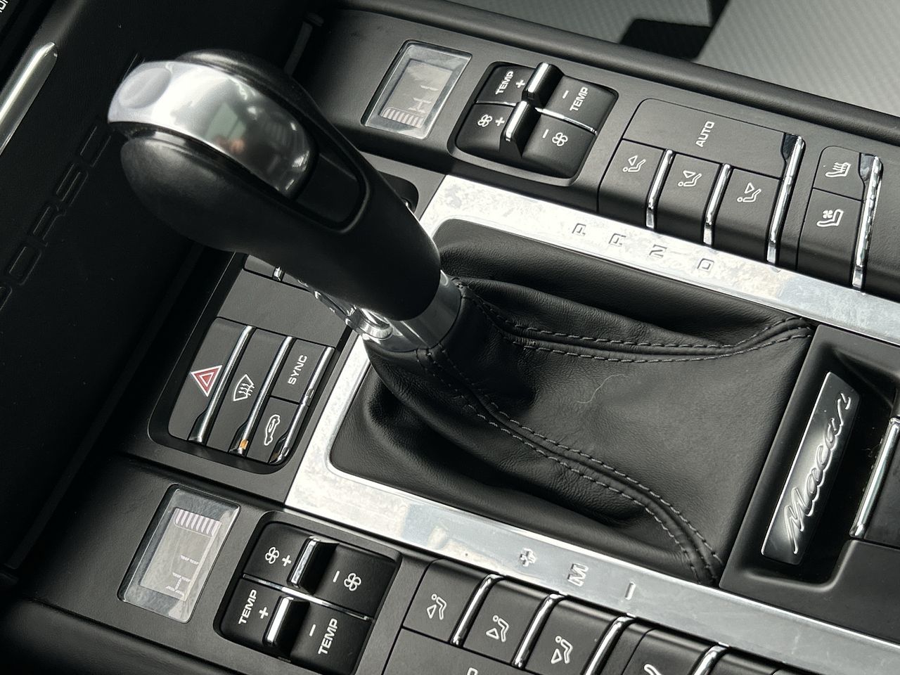 2017 Porsche Macan in Markham, Ontario