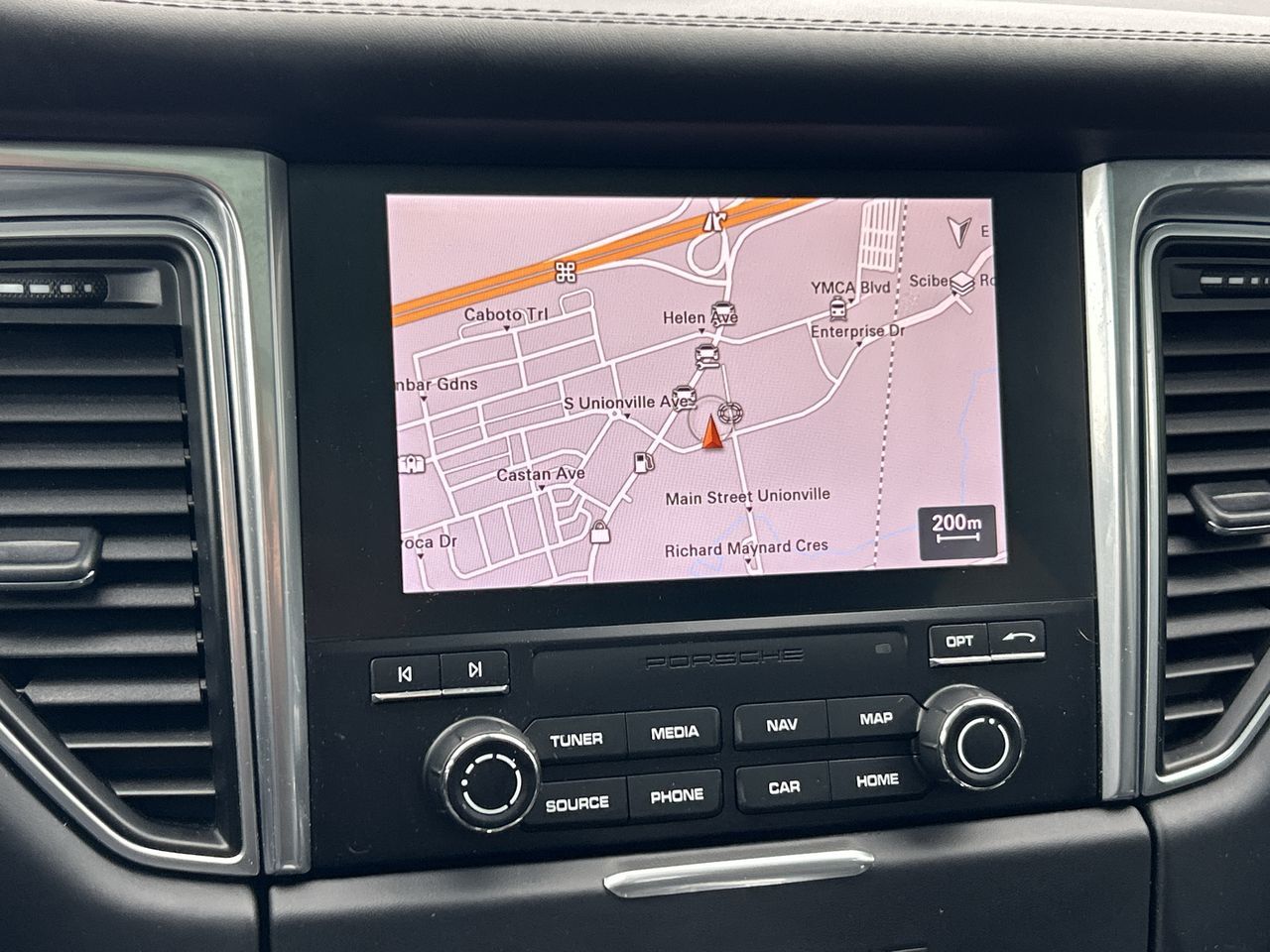 2017 Porsche Macan in Markham, Ontario