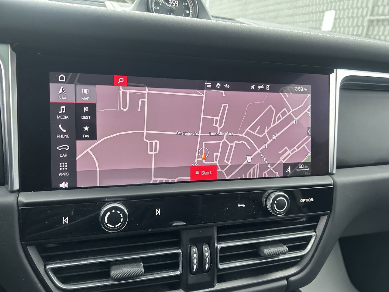 2023 Porsche Macan in Markham, Ontario