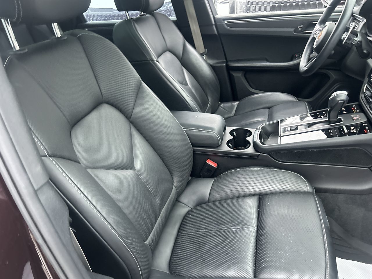 2023 Porsche Macan in Markham, Ontario