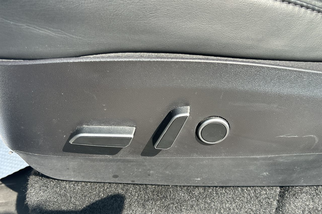 2021 Tesla Model Y in Markham, Ontario
