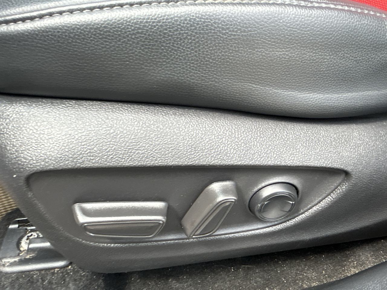 2022 Toyota Highlander in Markham, Ontario
