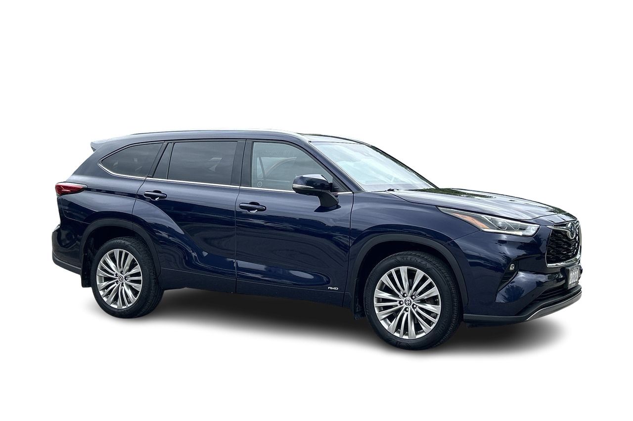 2023 Toyota Highlander in Markham, Ontario