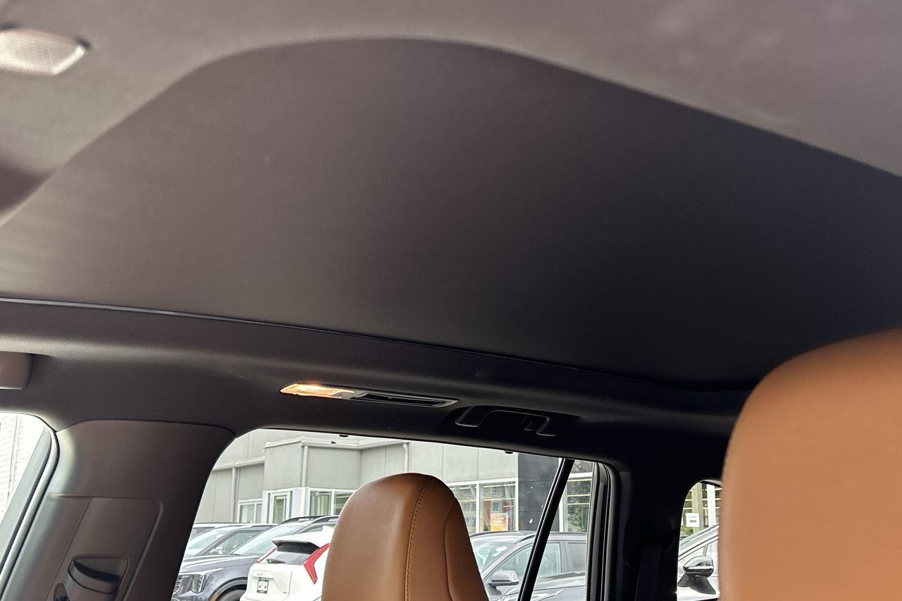 2023 Toyota Highlander in Markham, Ontario