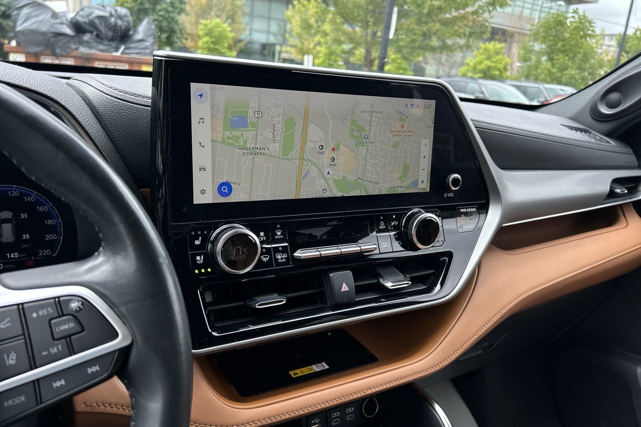 2023 Toyota Highlander in Markham, Ontario