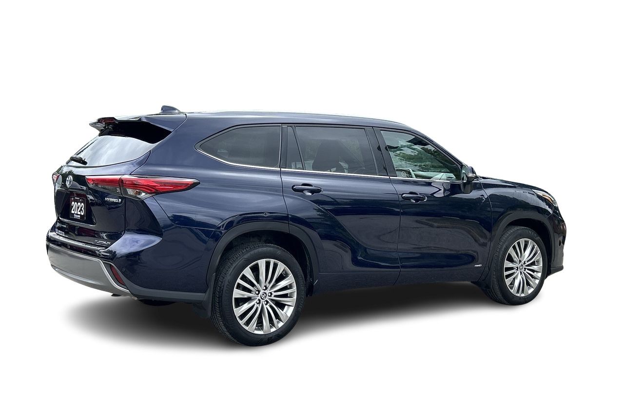 2023 Toyota Highlander in Markham, Ontario