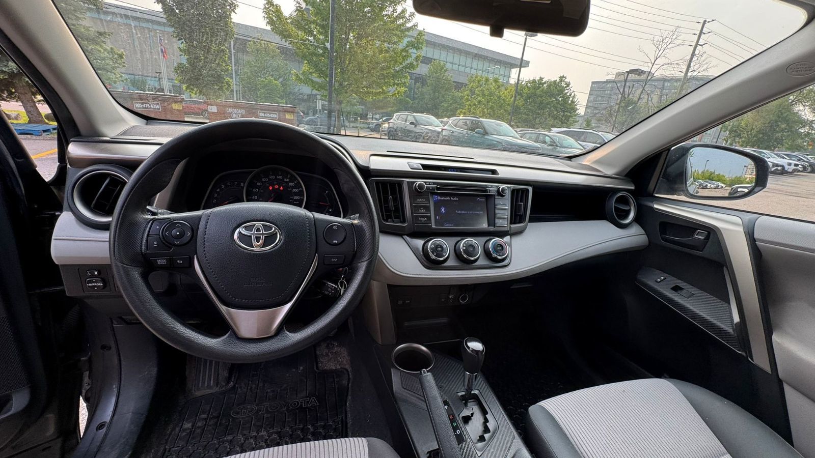 Toyota RAV4  2013 à Markham, Ontario