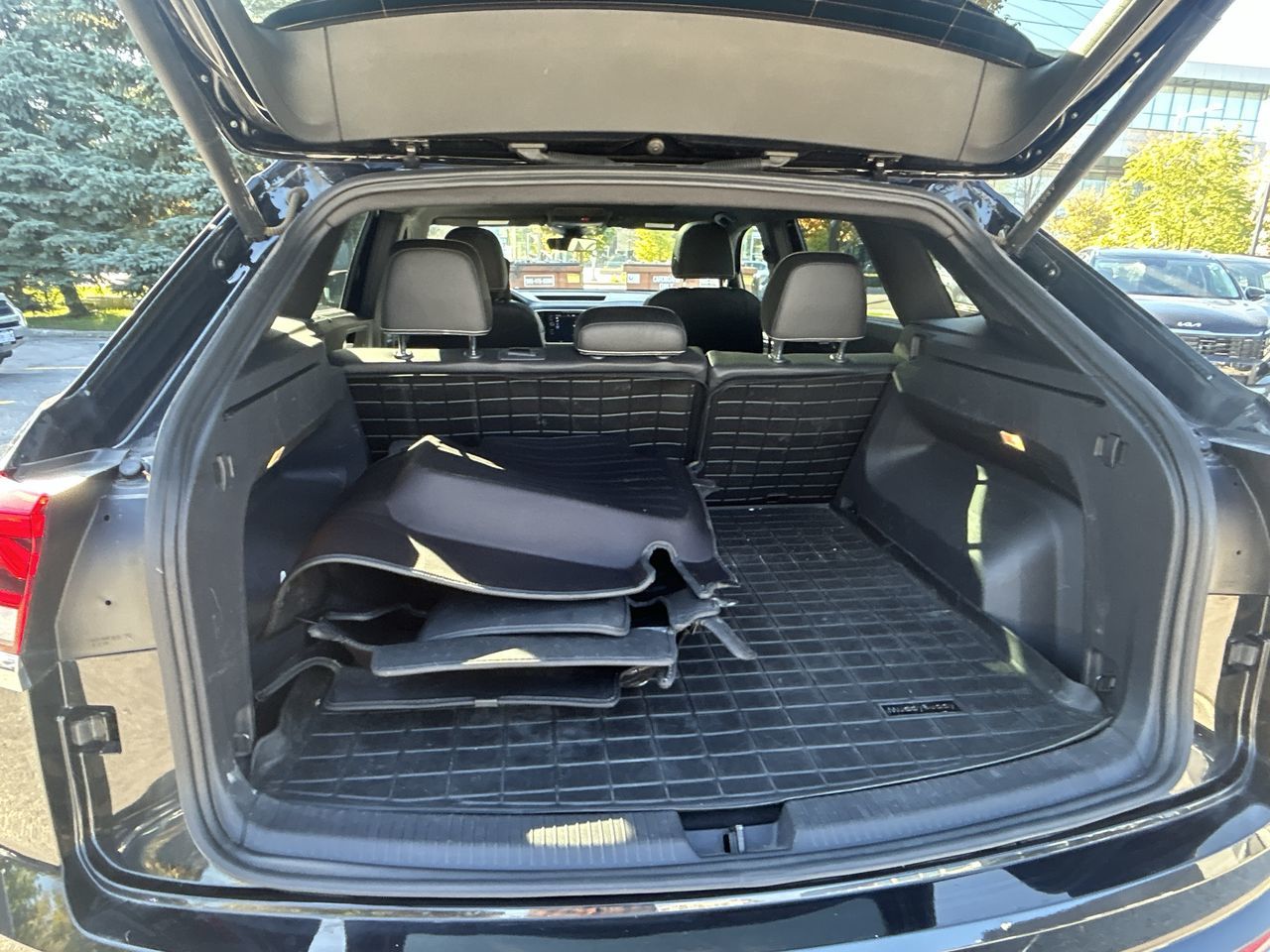 2023 Volkswagen Atlas Cross Sport