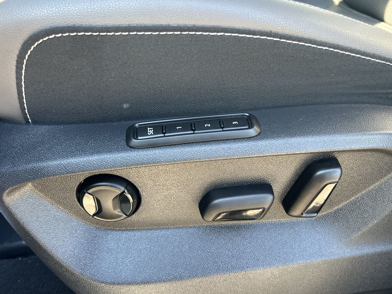 2023 Volkswagen Atlas Cross Sport