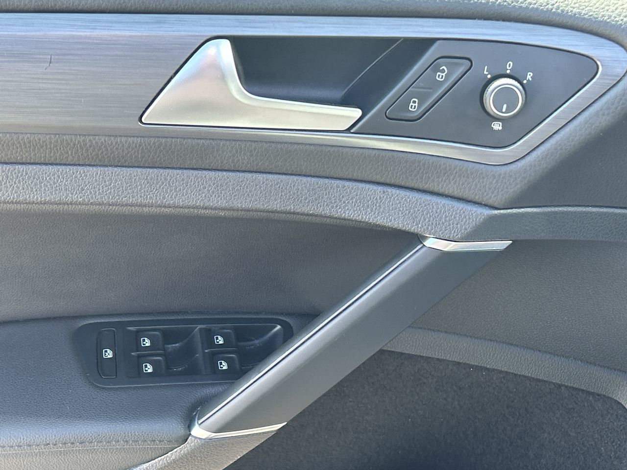 2020 Volkswagen E-Golf in Markham, Ontario