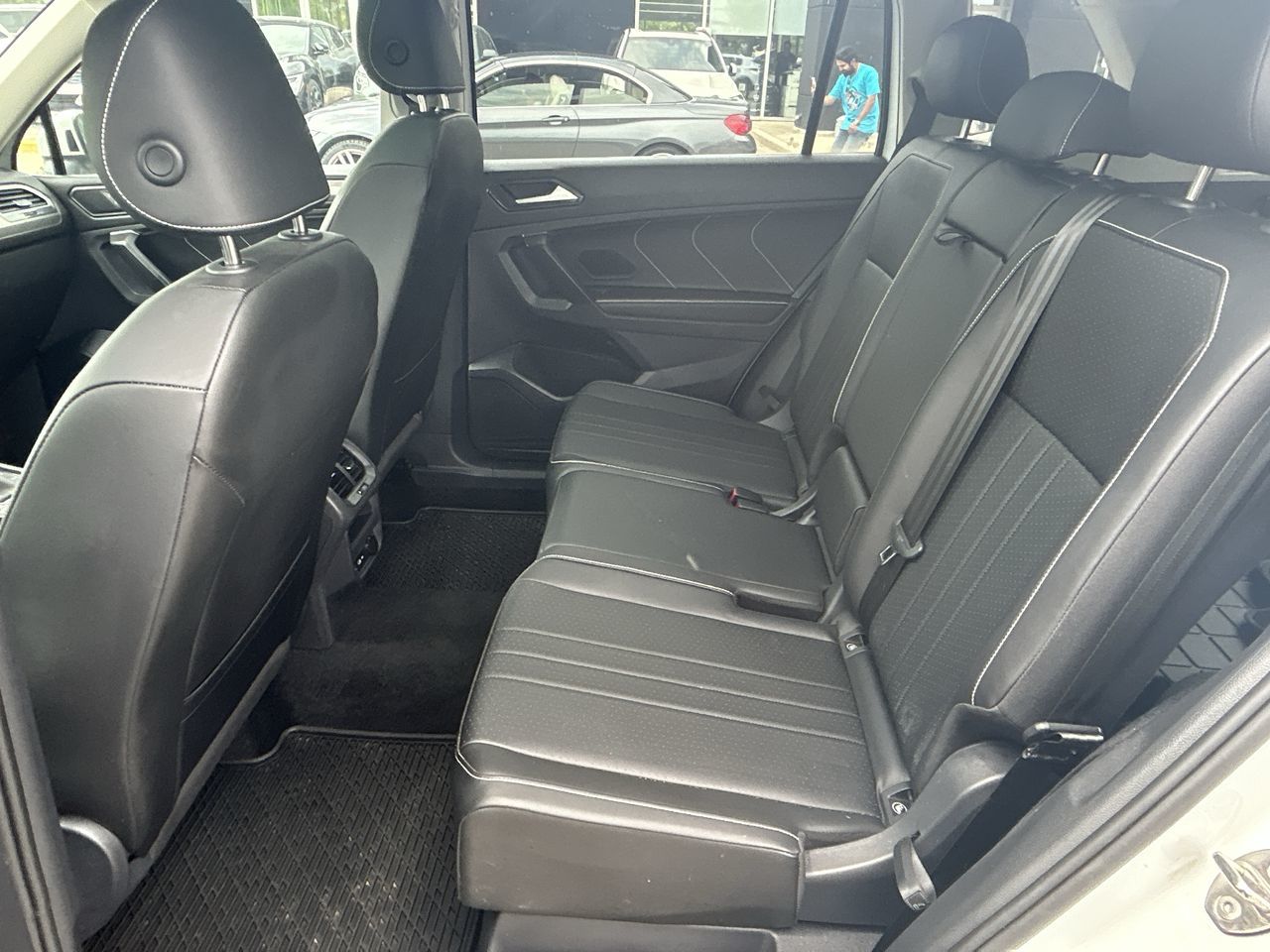 Volkswagen Tiguan  2023 à Markham, Ontario