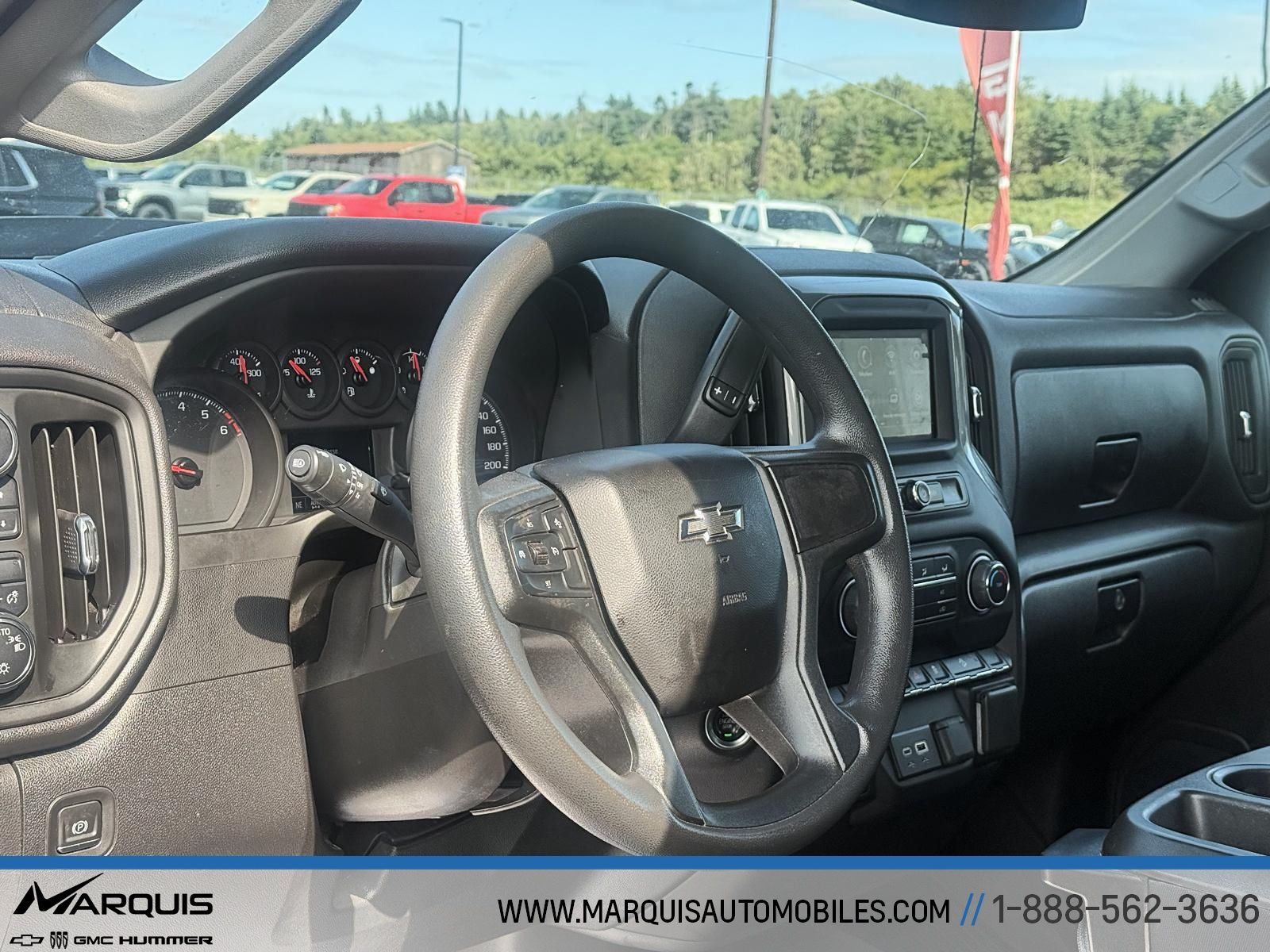 Chevrolet Silverado 1500 2023 — photo 8