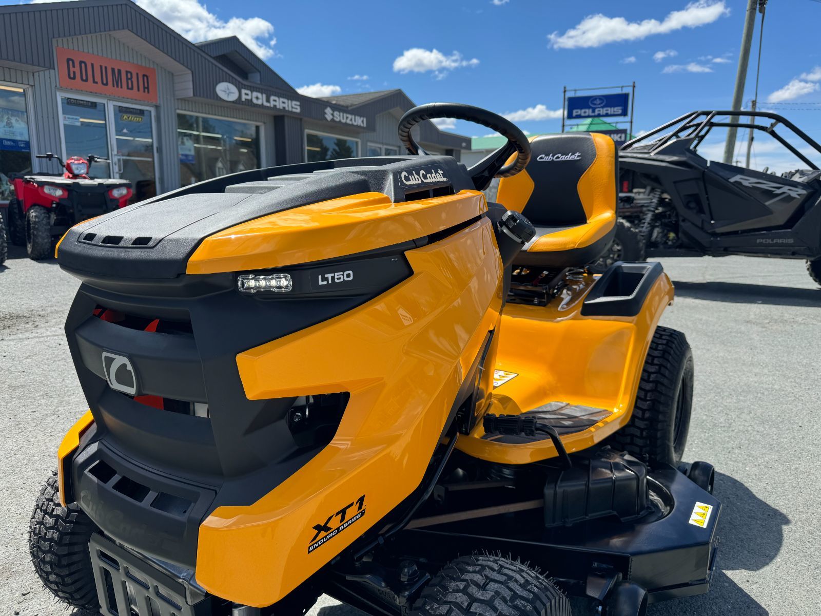 2024 Cub Cadet XT1 LT50 FAB Tracteur à gazon