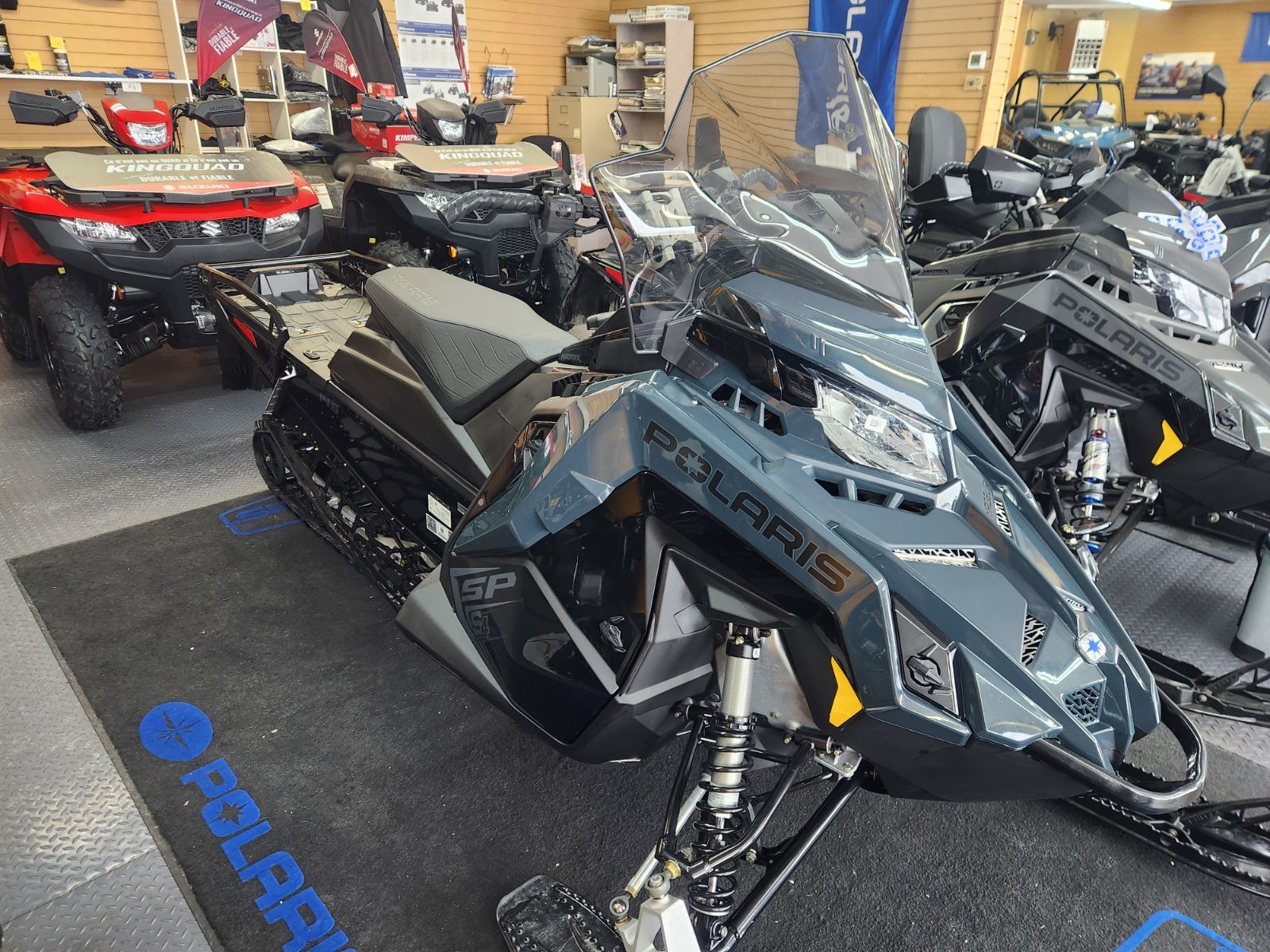 Polaris PROSTAR S4 VOYAGEUR SP 146 Moteur 4 temps 2026