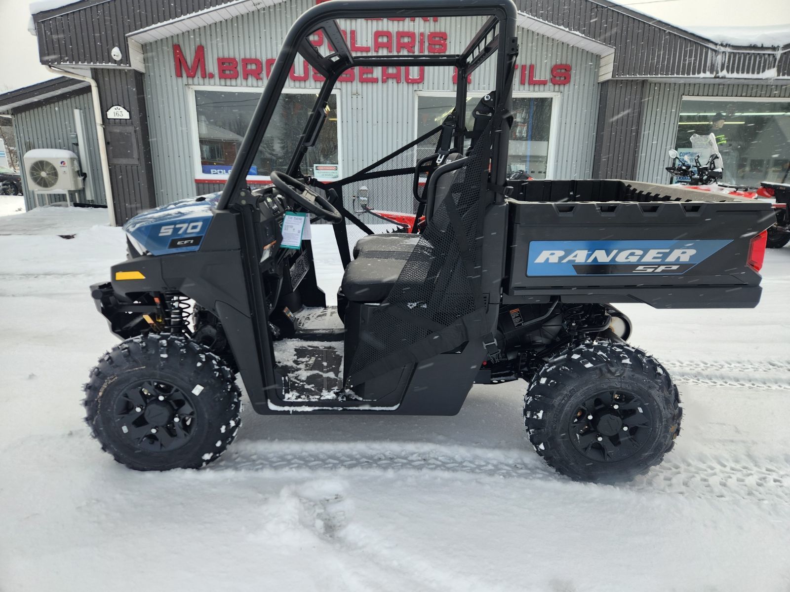 2026 Polaris RANGER 570 SP PREMIUM BLEU ZÉNITH