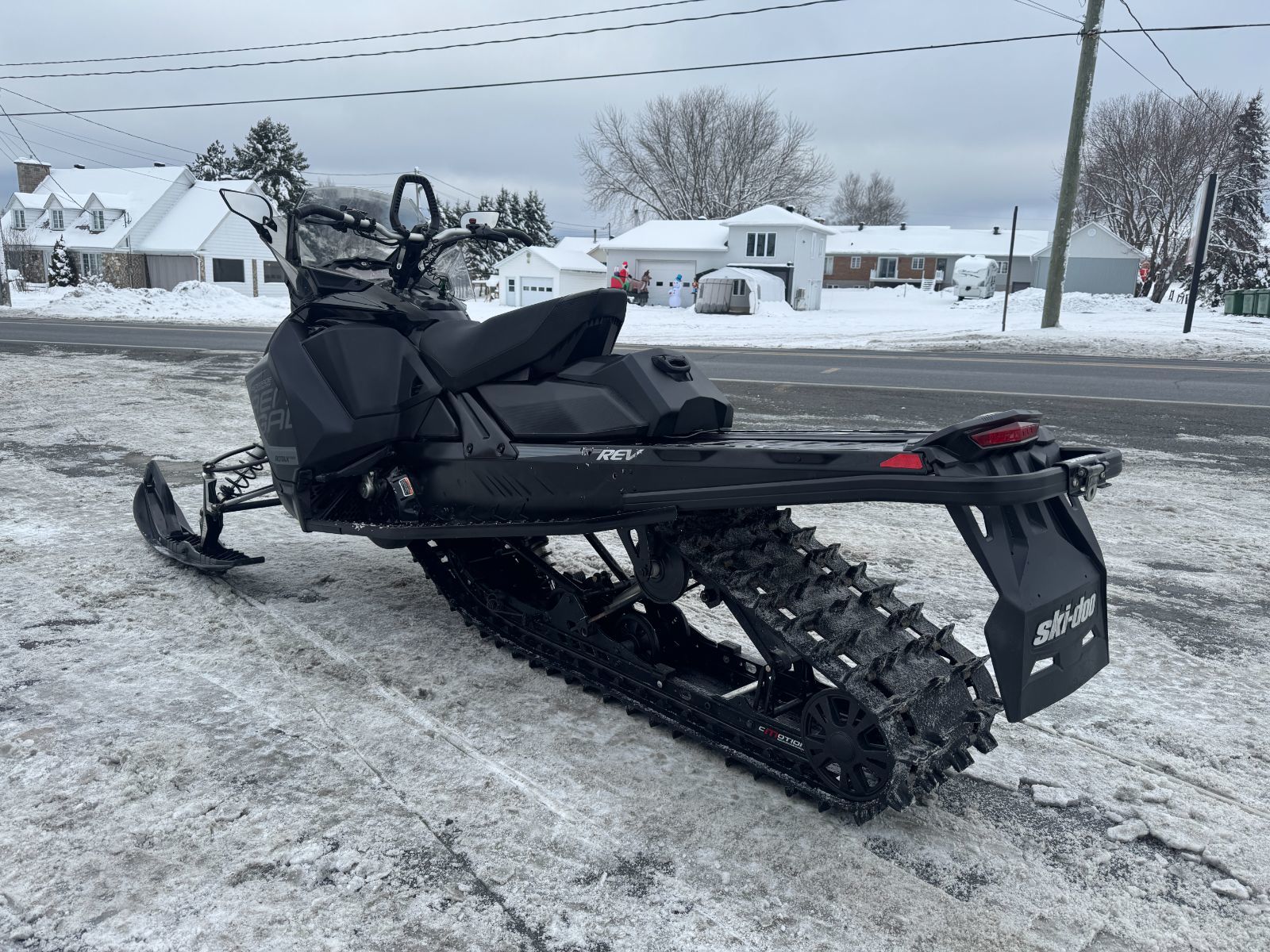 Ski-Doo Renegade Backcountry 850 E-TEC  2018