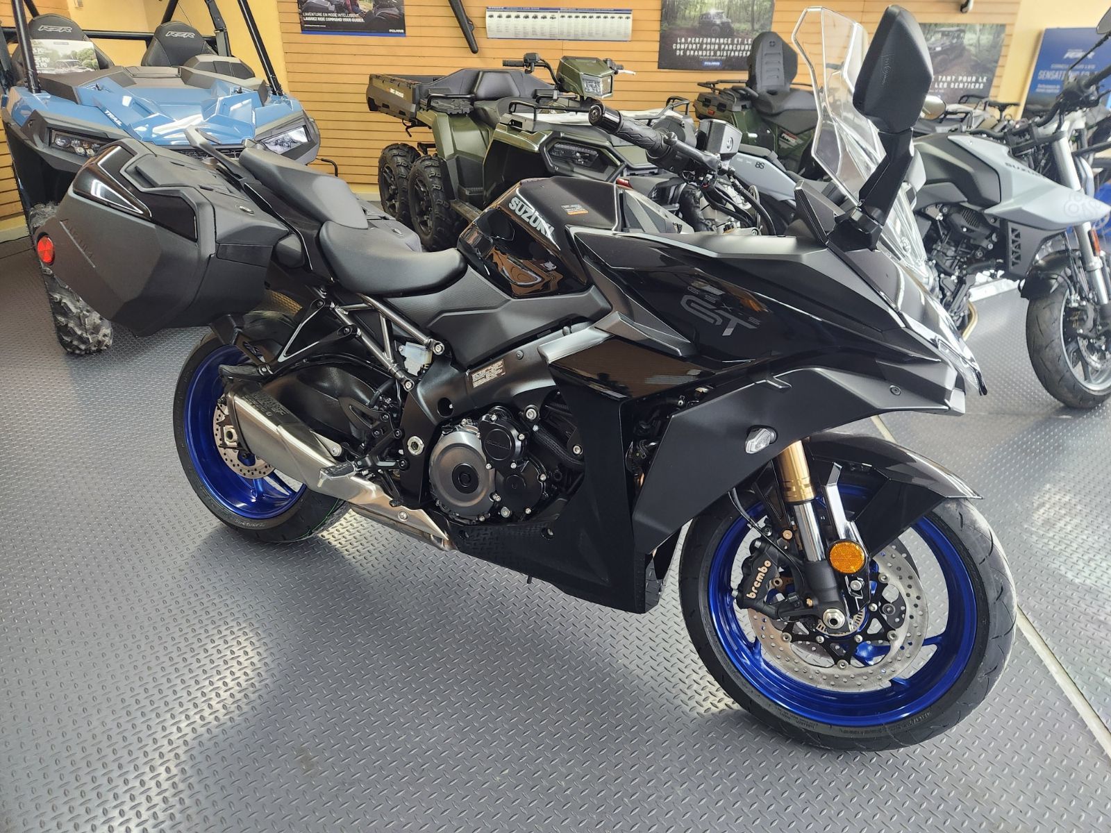 2026 Suzuki GSX-S1000GT+ Jeu de valises latérales rigides