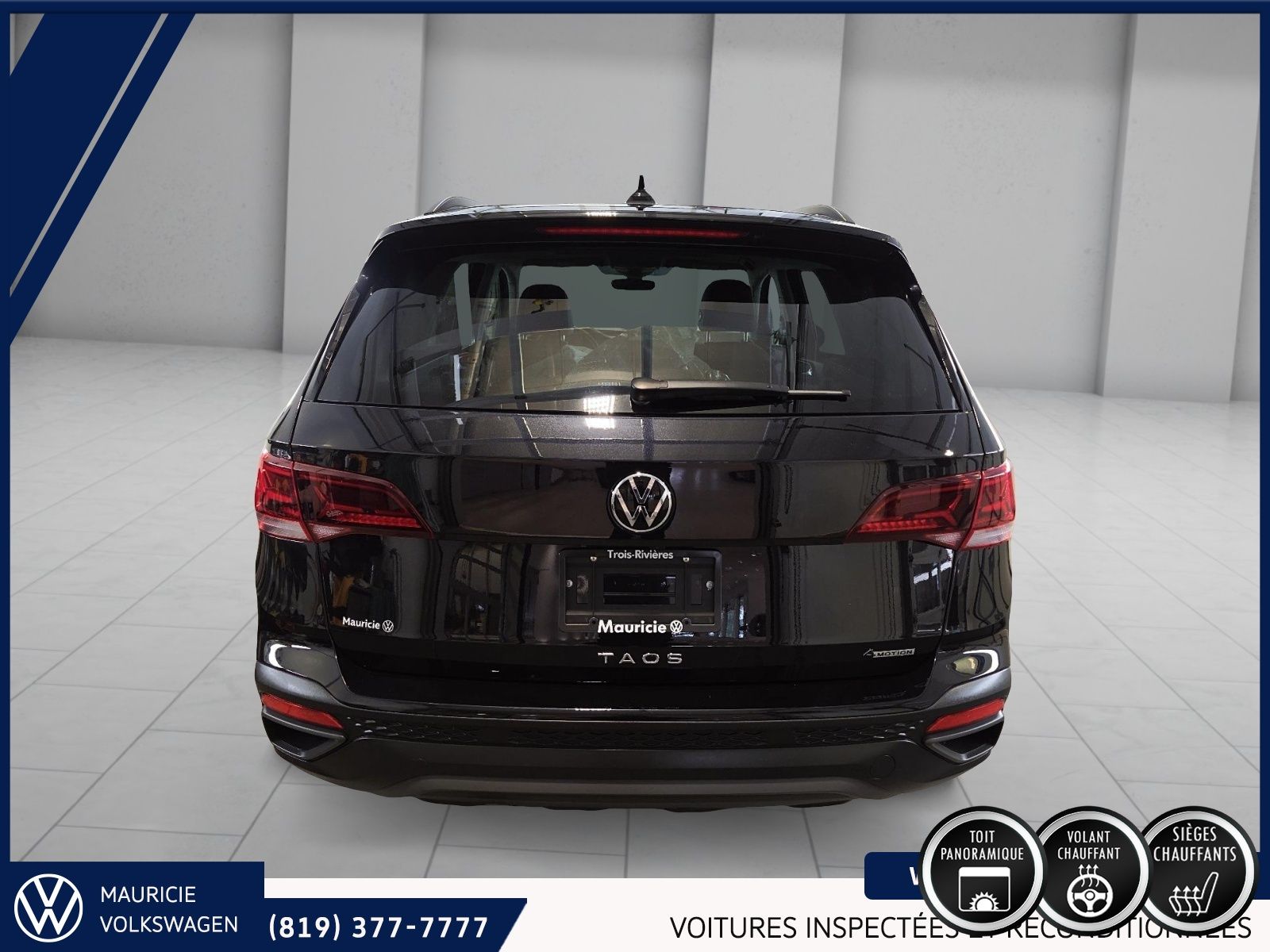 Photo 2024 Volkswagen Taos Comfortline Black Edition + ensemble toit ouvrant #3
