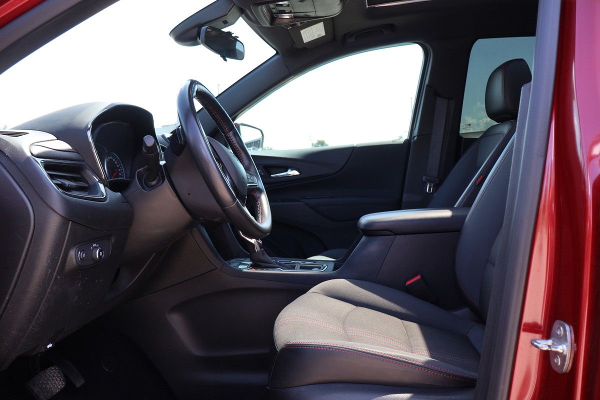 Photo 2022 Chevrolet Equinox RS #7