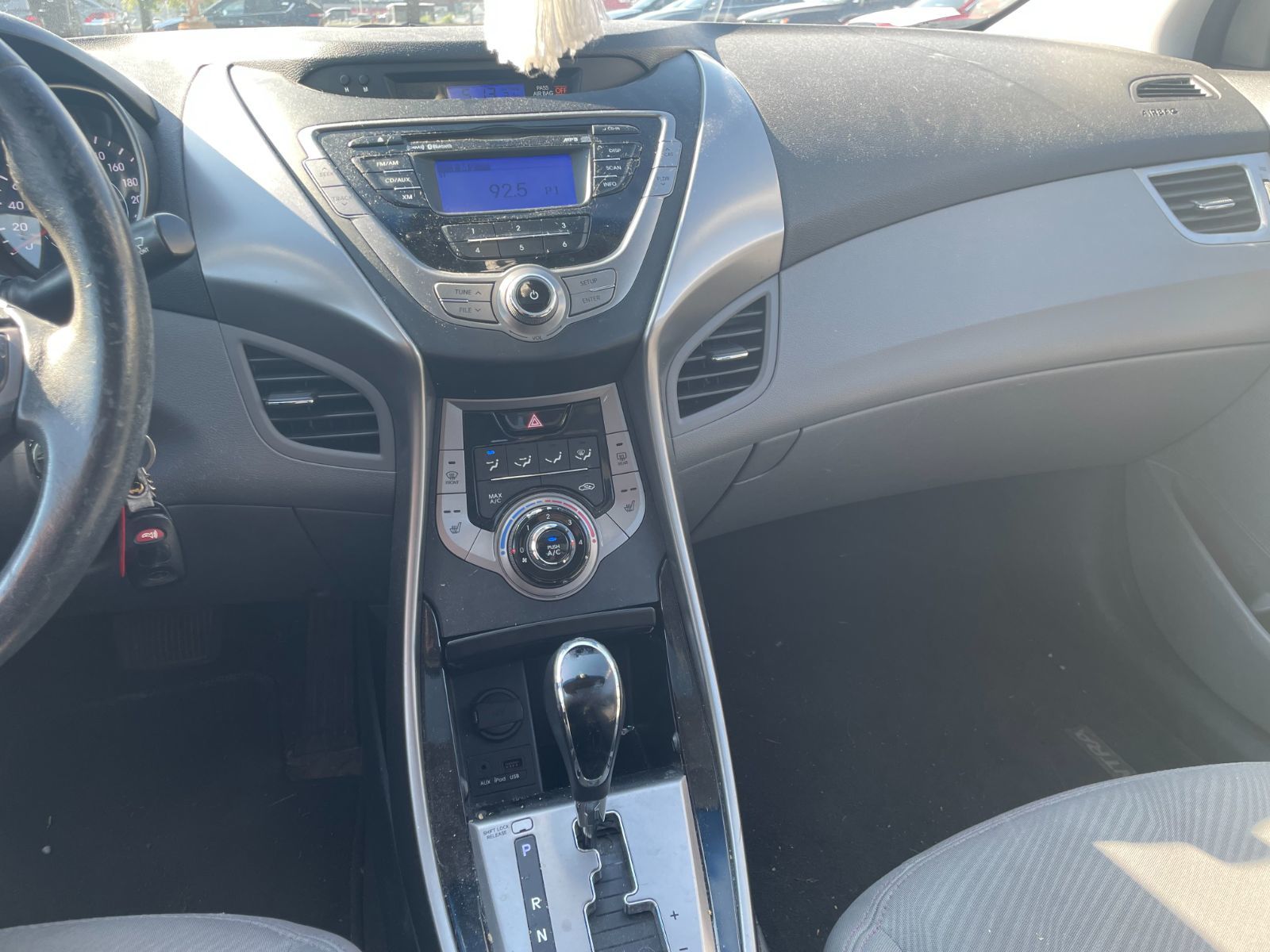 2013 Hyundai Elantra in Dorval, Quebec