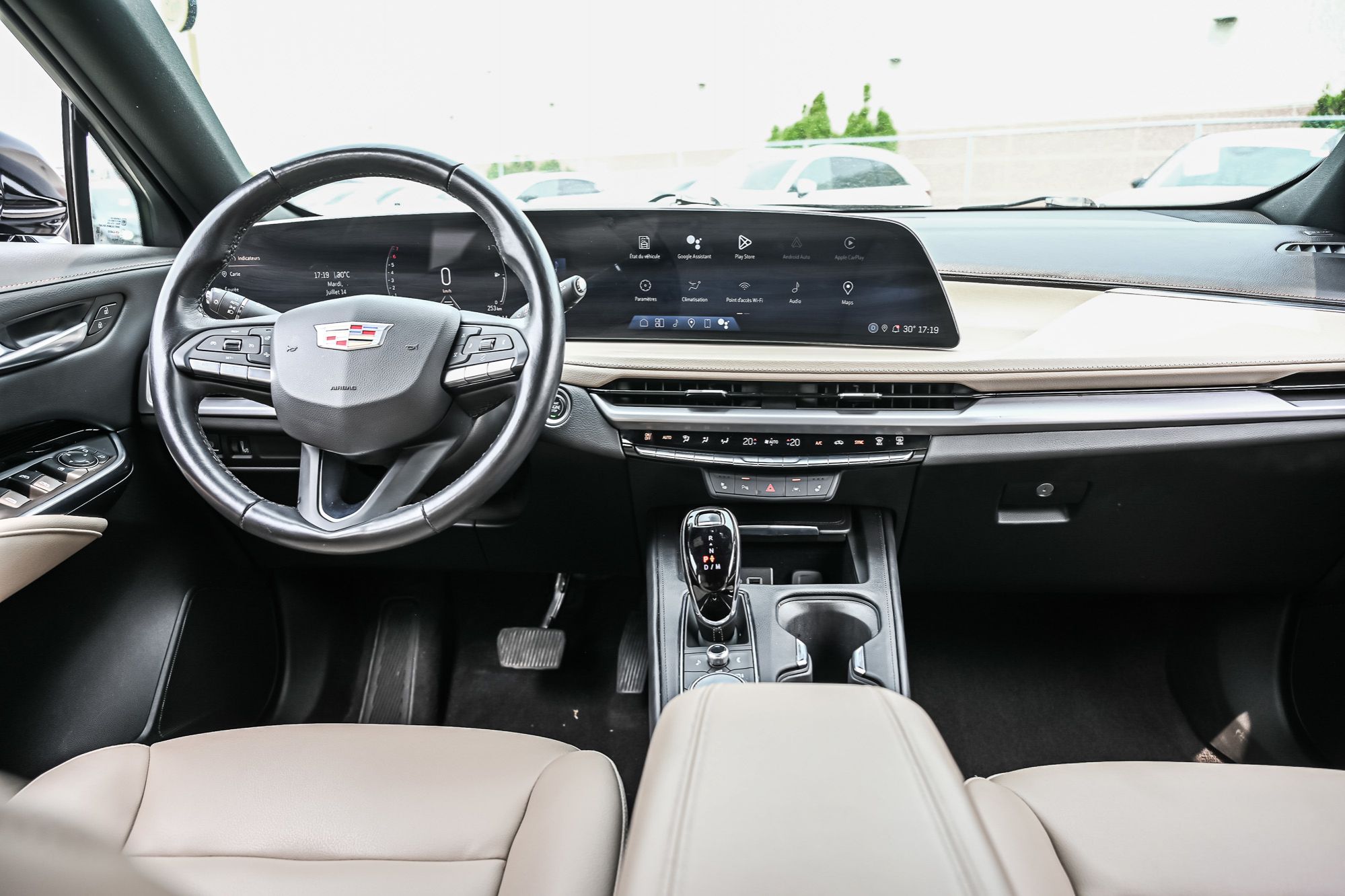 Cadillac XT4  2024